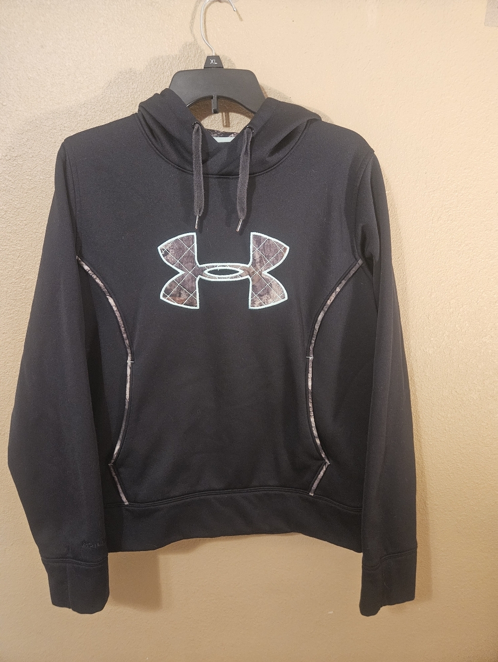 Under Armour UA Gray Storm Caliber Hoodie With Camo Trim  Women's Large